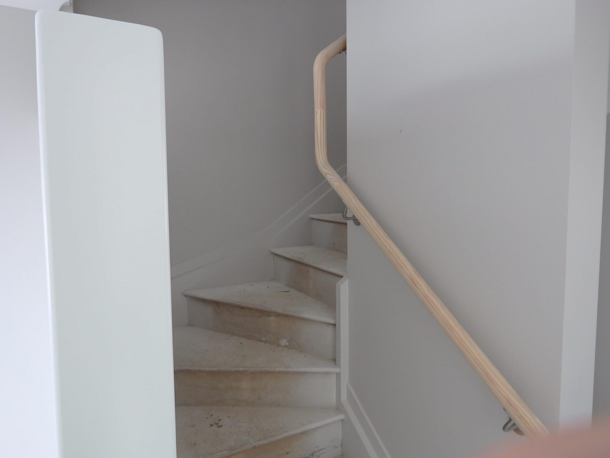 Handrails & Accessories - Continental Stairs